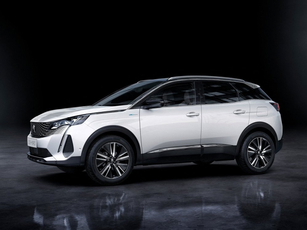 Непременно: Peugeot 3008 1.6 Pure Tech GT Pack