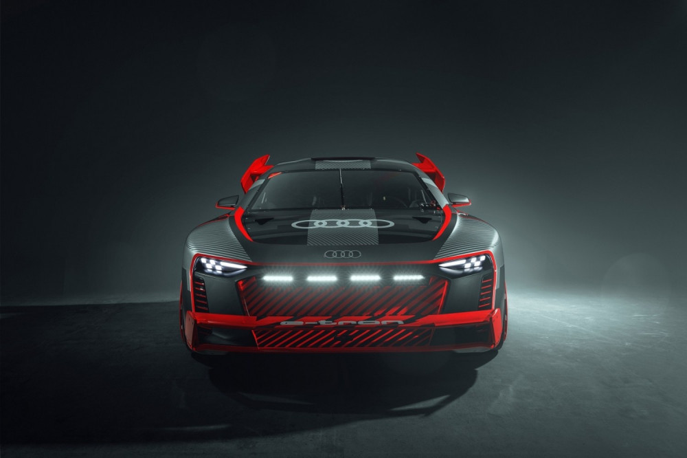 Audi S1 e-tron quattro Hoonitron ще направи дебюта си в САЩ следващата седмица (Видео)