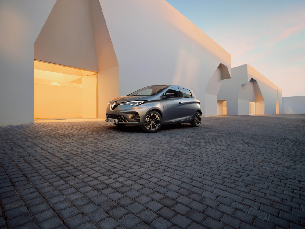 Обновеното Renault Zoe изглежда още по-впечатляващо