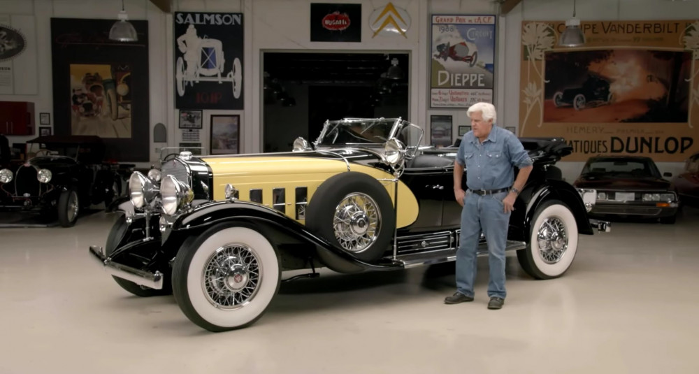 Джей Лено подкара уникален 92- годишен Cadillac V16 (Видео)