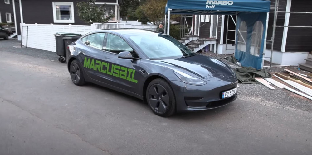 2022 Tesla Model 3 разкрива впечатляващ енергиен резерв (Видео)