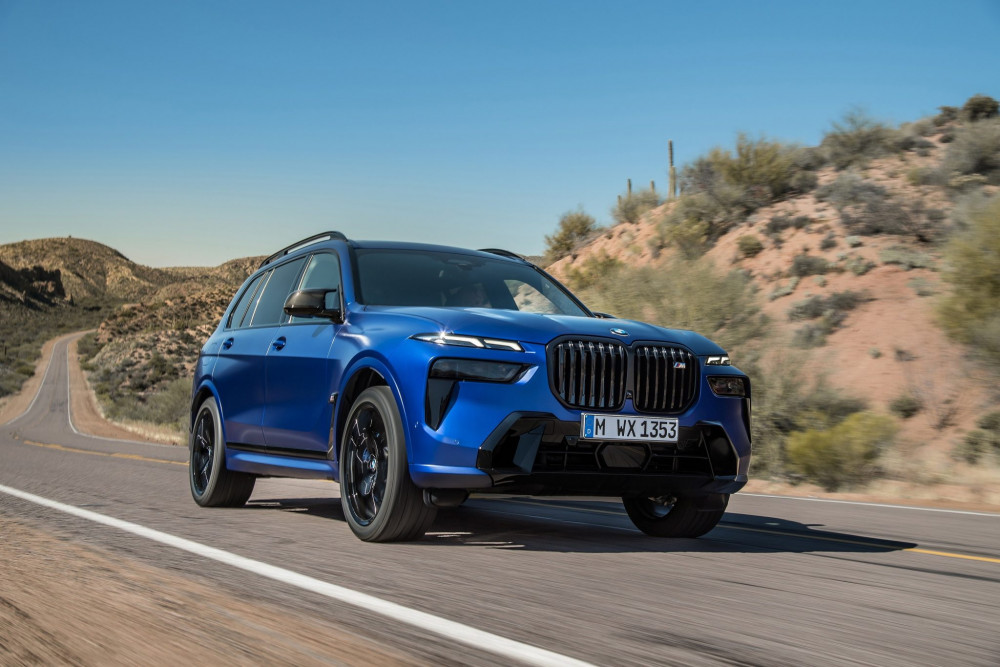 BMW изтегля X5 и X7 поради риск от късо съединение