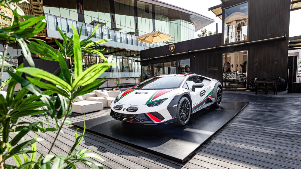 Lamborghini представи в Катар найновия си модел – Huracan Sterrato