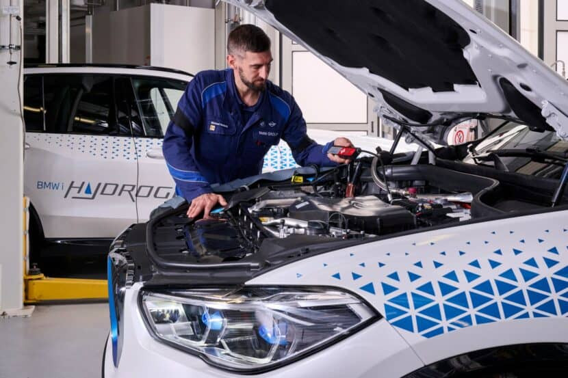 BMW iX5 Hydrogen влиза в производство