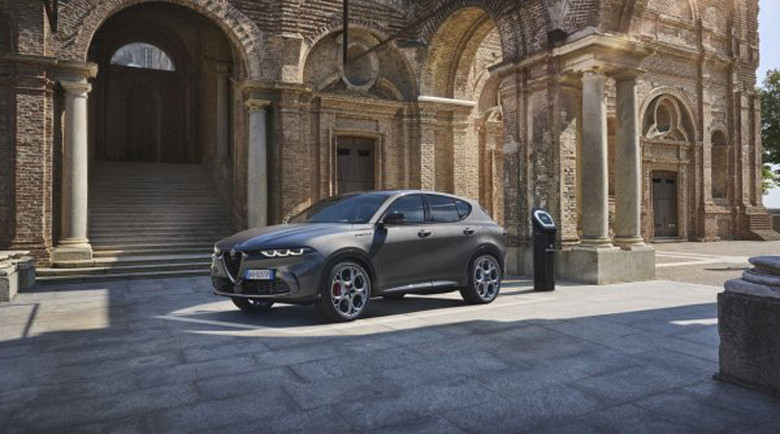 Alfa Romeo Tonale вече е хибрид с 280 конски сили