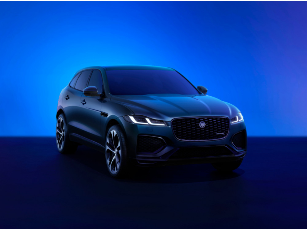 Jaguar обнови F-PACE