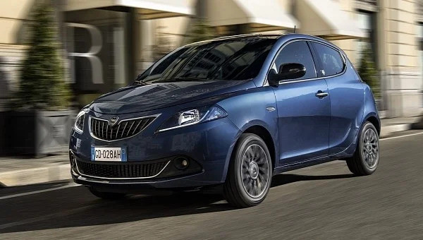 2023 Lancia Ypsilon идва на цена от €15 250, но ще е наличен само на един пазар (Видео)