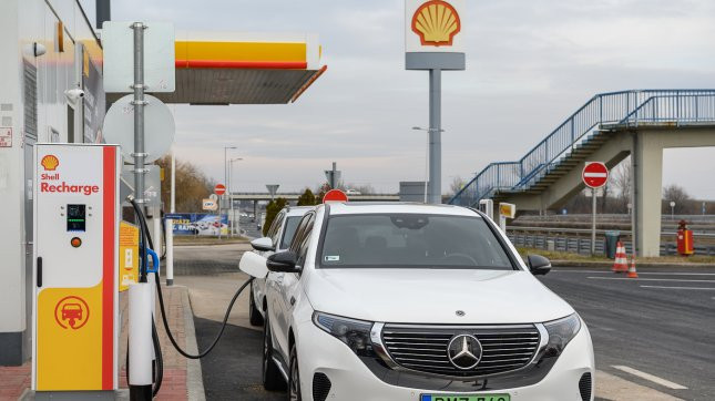 Shell обединява бизнесите си за производство на нефт, газ и LNG