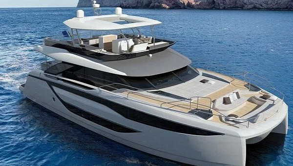 Видео: Новият катамаран M8 на Prestige Yachts е истинска вила на морето