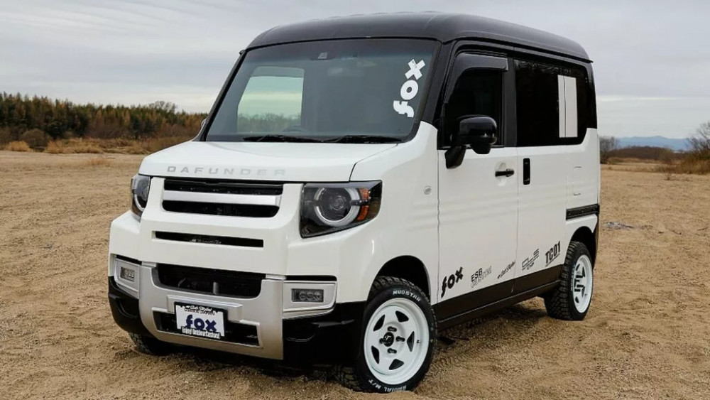 „DAFUNDER“ – Honda N-Van с лице на Land Rover