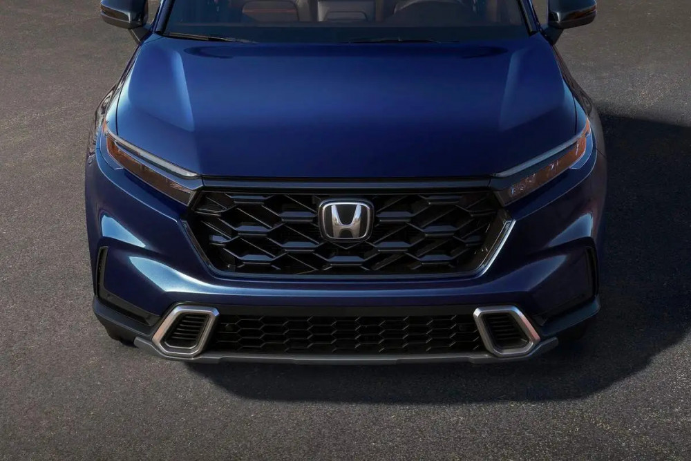 ВИДЕО: Какво най-много харесват в своите Honda CR-V 2023 новите собственици