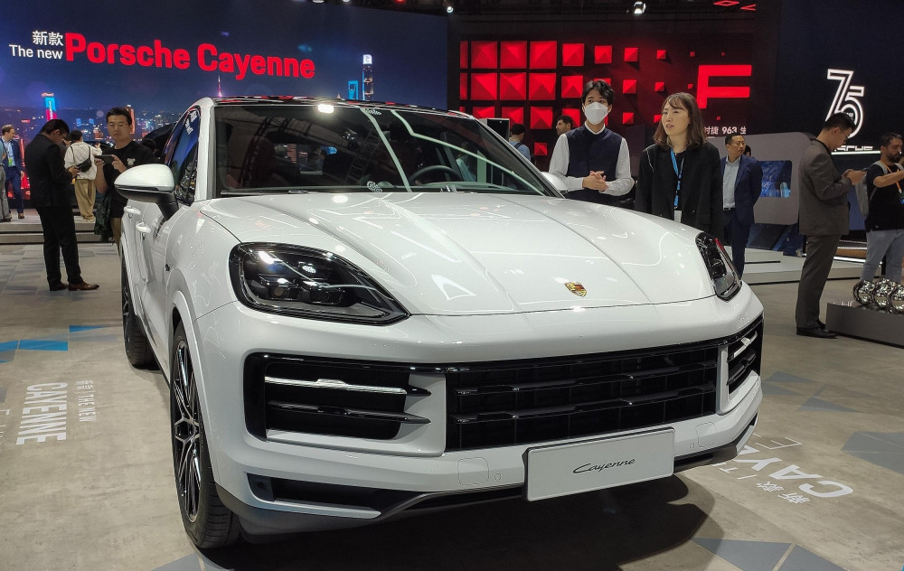 Новият вид на Porsche Cayenne направи дебют на Автомобилен салон Шанхай 2023