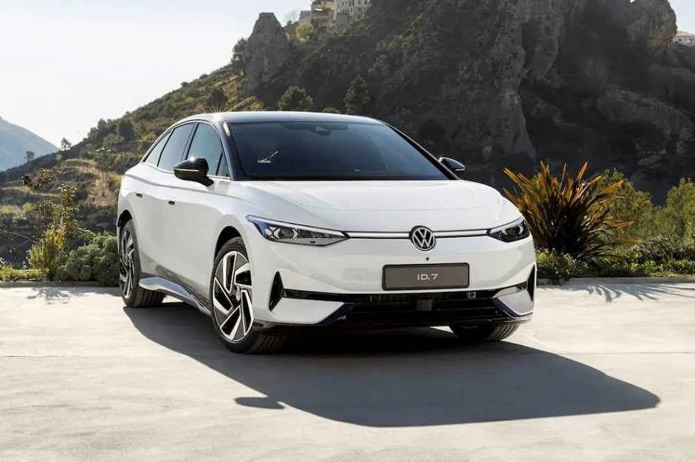 Volkswagen отваря за предварителни поръчки електрически седан ID.7