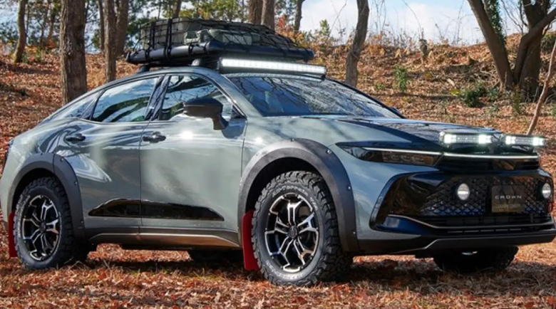 Toyota планира да пусне кросоувър седан