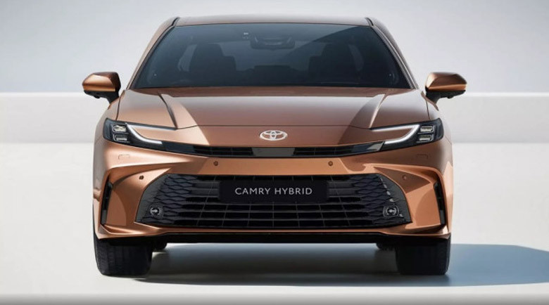 Toyota разкри напълно нова Camry за Европа