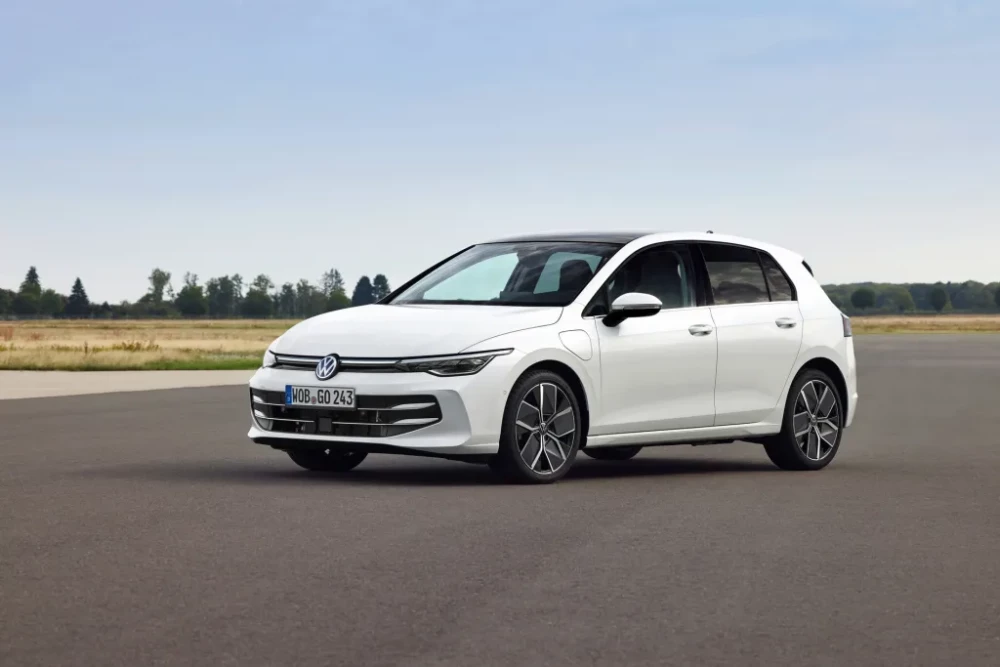 Фейслифт за VW Golf 8