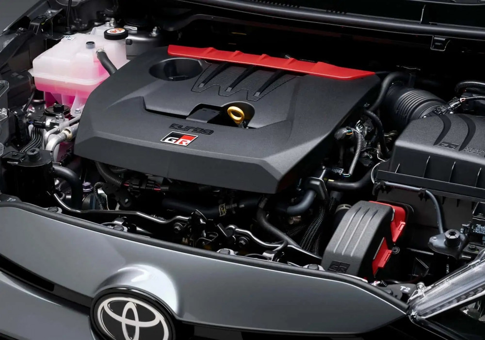 Toyota ще продължи да разработва нови двигатели с вътрешно горене