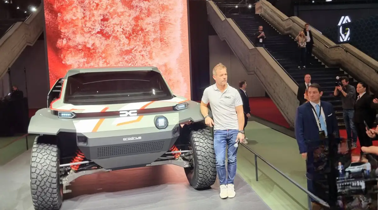 Себастиан Льоб показа колата на Dacia за Дакар 2025