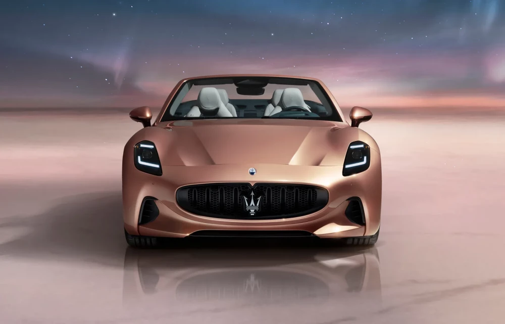 Maserati GranCabrio Folgore ускорява за 2,7 сек до 100 км/ч