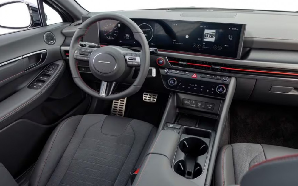 Hyundai показа интериора на новата Sonata 2024