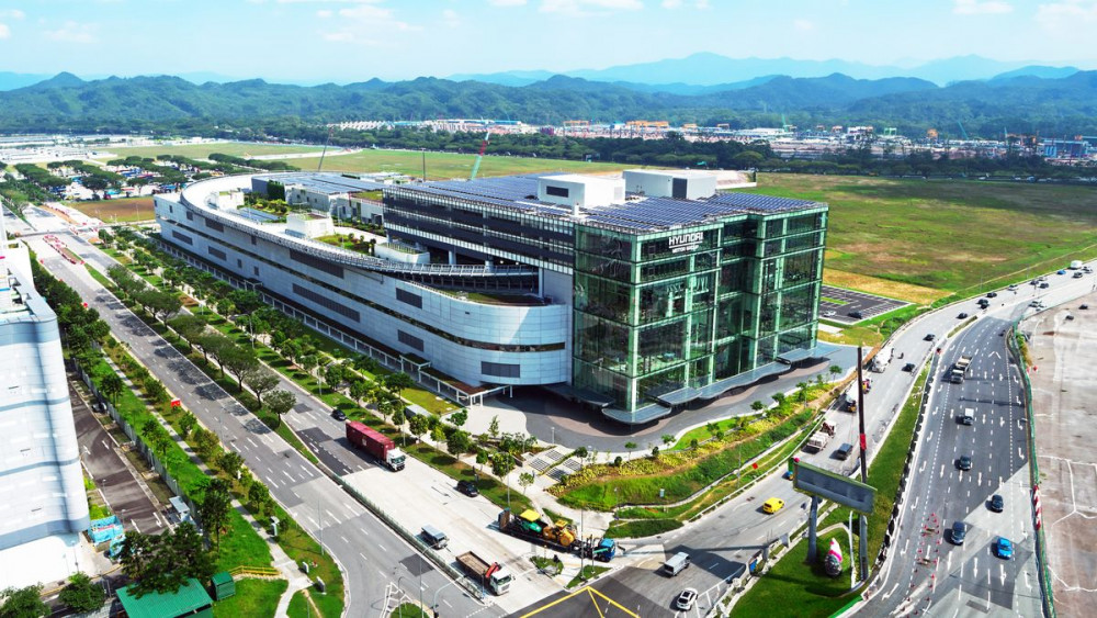 Центърът за иновации на Hyundai е съоръжение за сглобяване на научна фантастика със зеленчуци