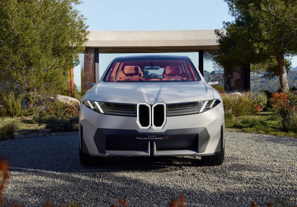 BMW се придържа към целта за 50% EV до 2030 г. – без хибриди, PHEV