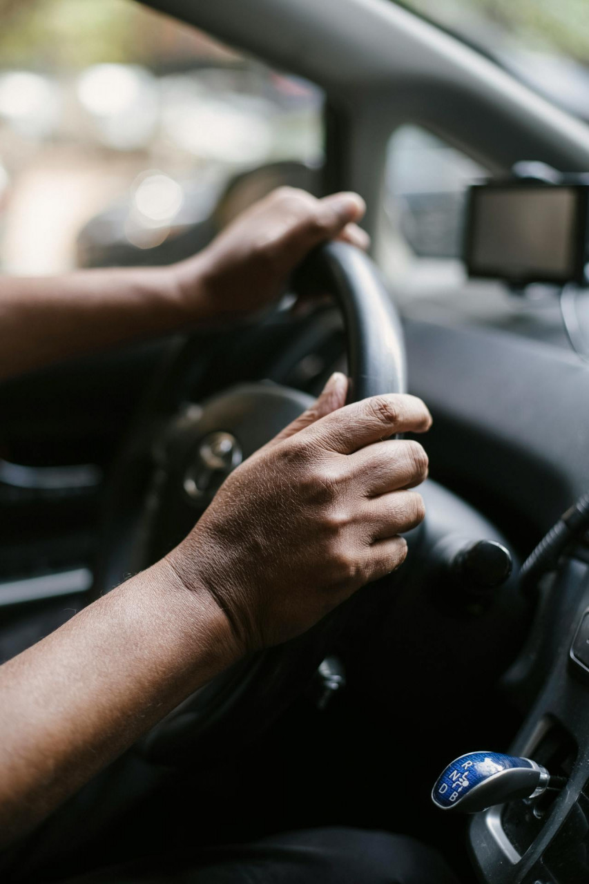 Как новите асистенти за шофиране с ограничения повишават безопасността на пътя?