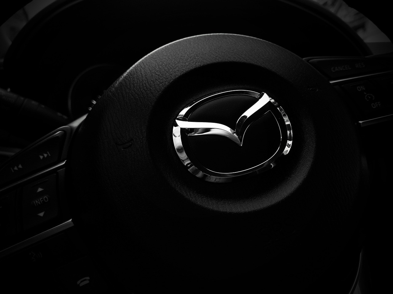 Mazda представя нова емблема: Какво трябва да знаем?