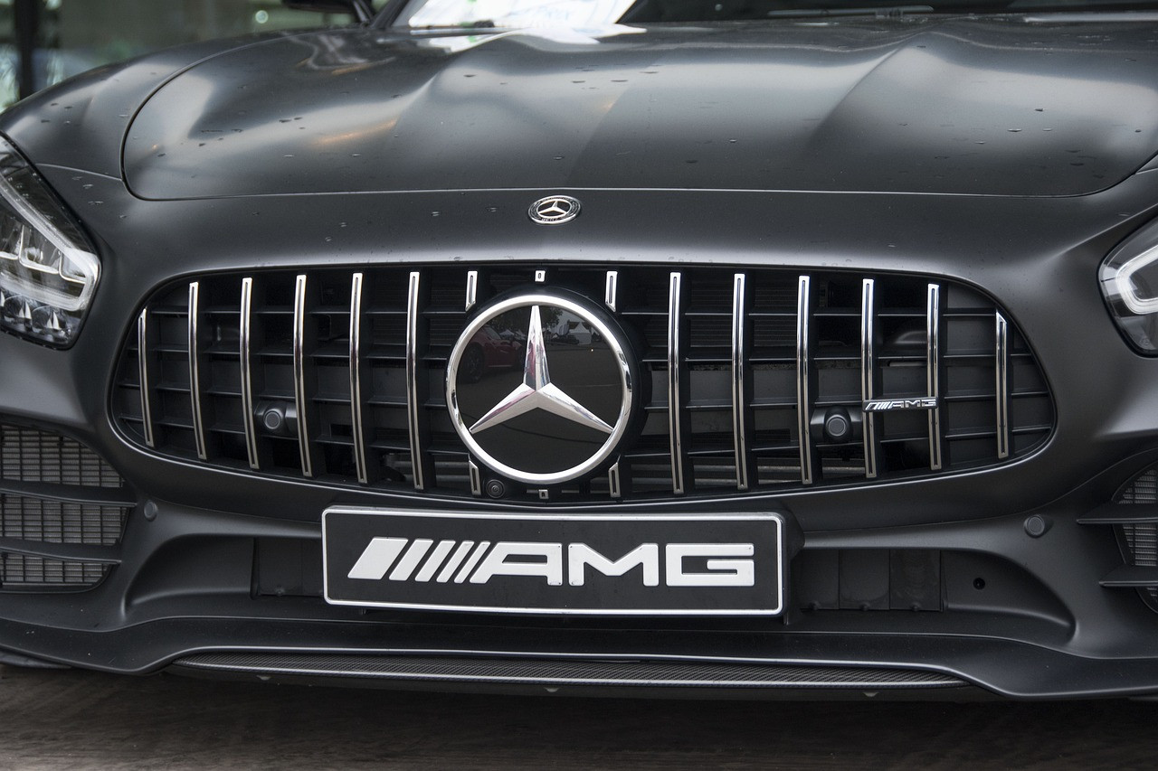 Mercedes-AMG GT Pro: Мощен V8 с 612 к.с. и иновативна активна аеродинамика