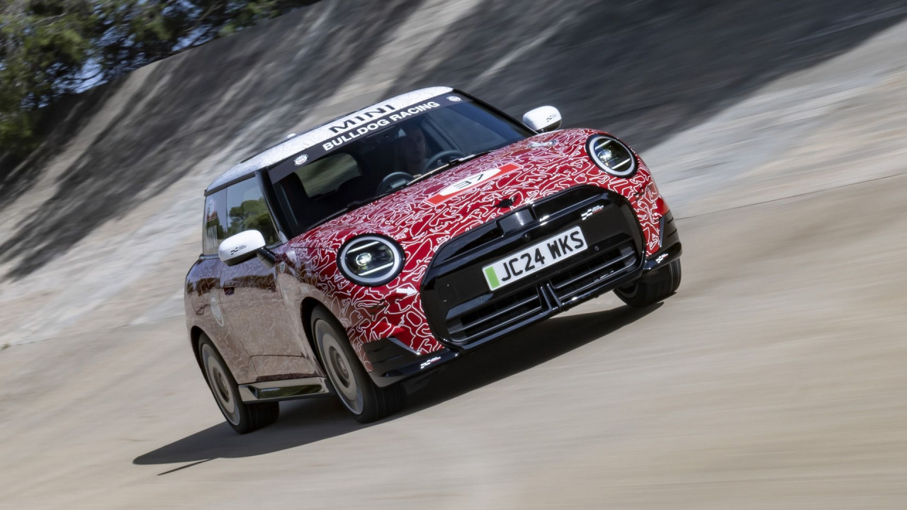 MINI разкрива новите John Cooper Works модели на фестивала на скоростта в Гудууд