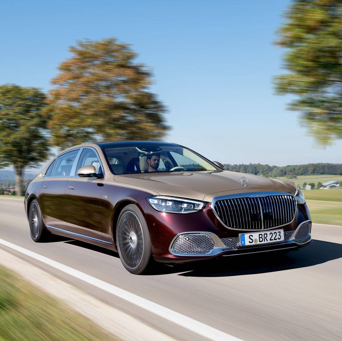 Уникалният Mercedes-Maybach S 680. Лукс и Мощ в Едно Уникалният Mercedes-Maybach S 680. Лукс и Мощ в Едно