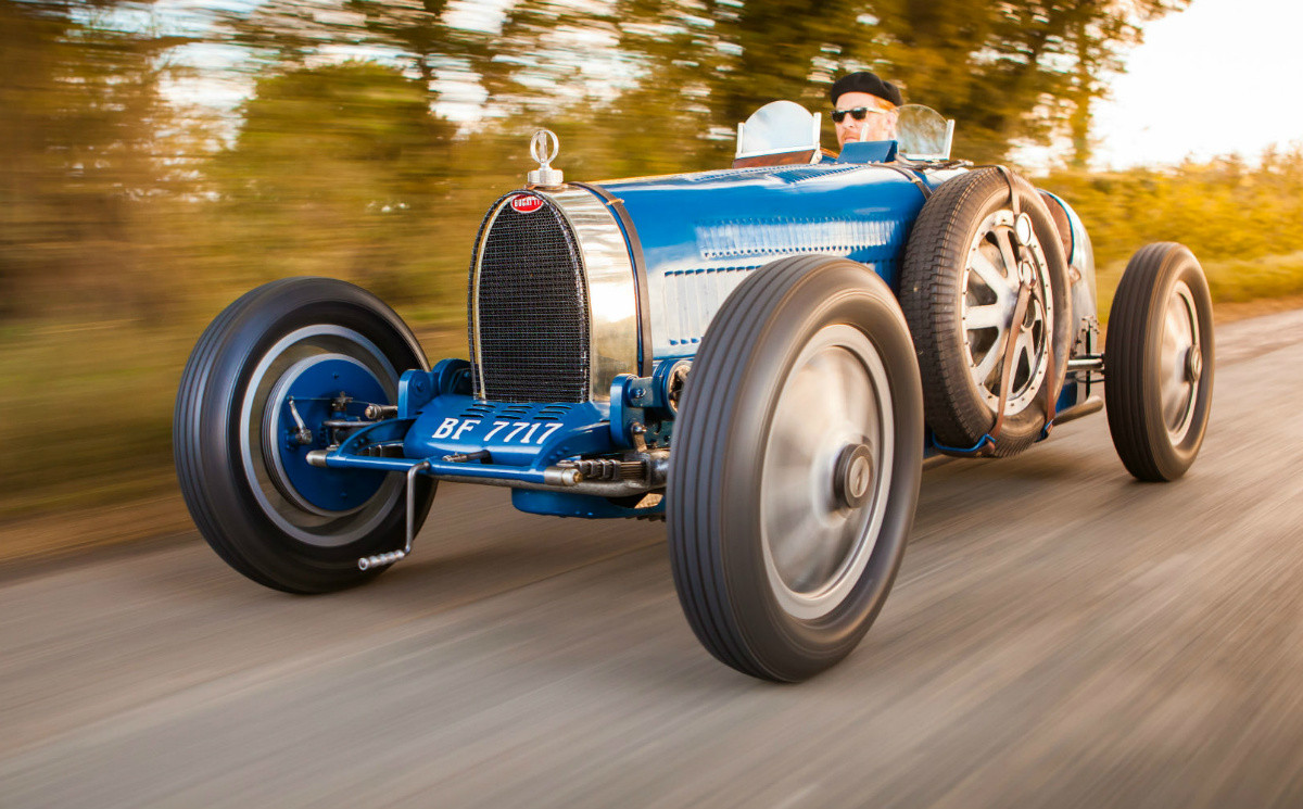 Bugatti Type 35: Легендарният състезателен автомобил 