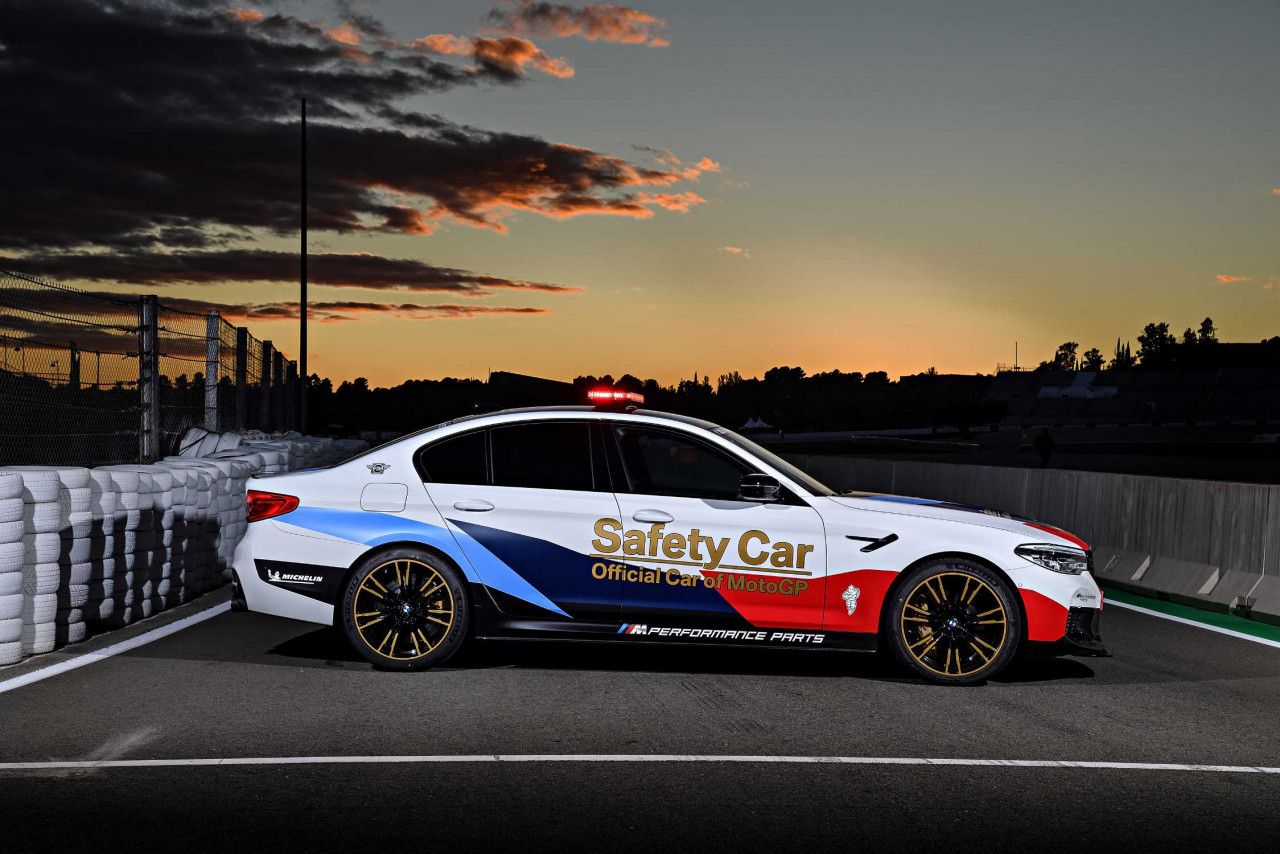 BMW M5: новата кола за сигурност на MotoGP, която впечатлява всички