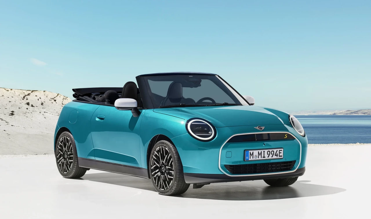 2025 Mini Cooper Convertible: открийте съвършенството на новия модел