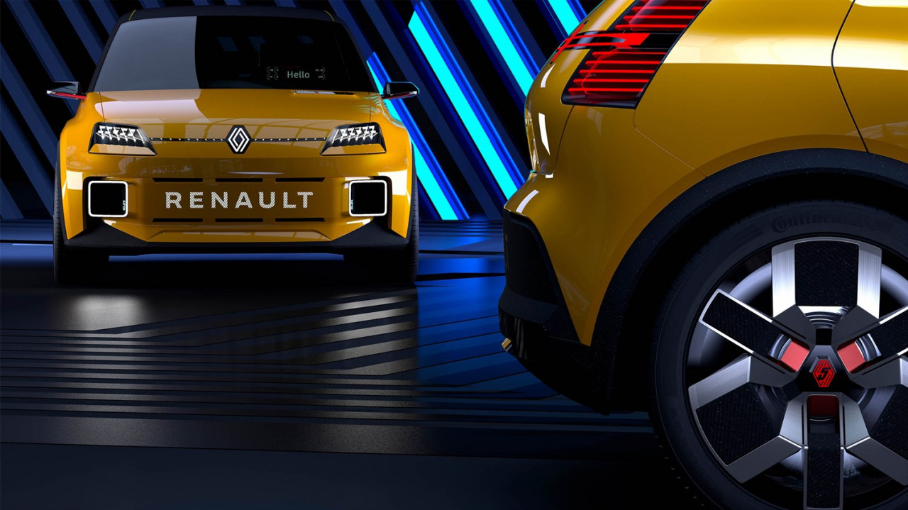 Renault 5 E-Tech и Alpine A290 Се Борят за Титлата Автомобил на Годината 2025