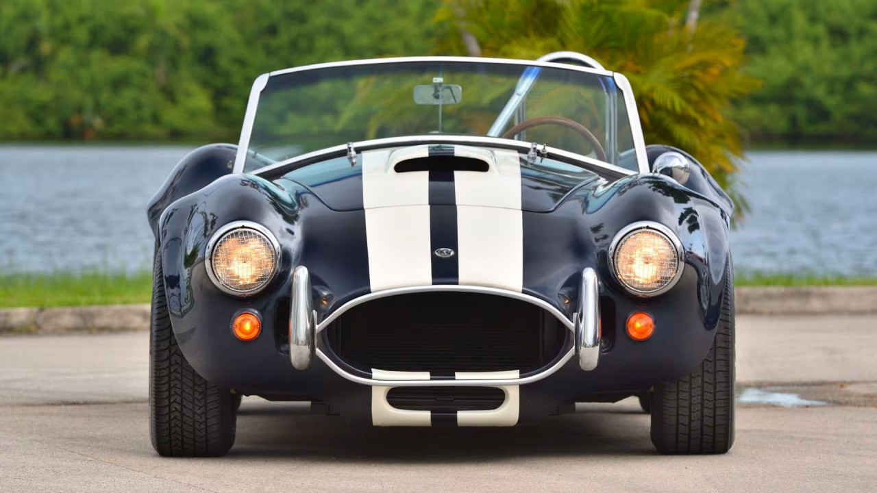 Копие на Shelby Cobra от 