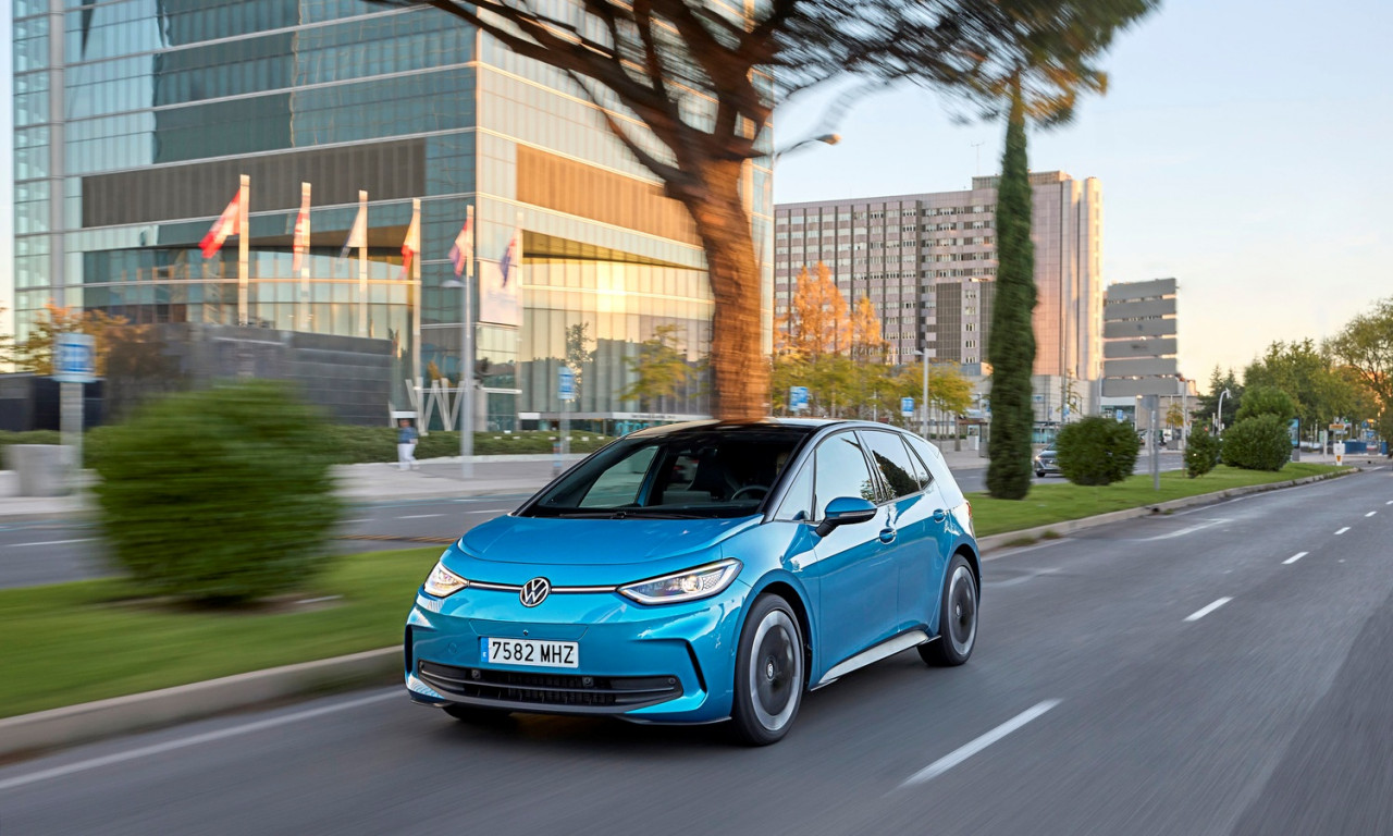 Volkswagen Golf 9 EV: Иновация и наследство