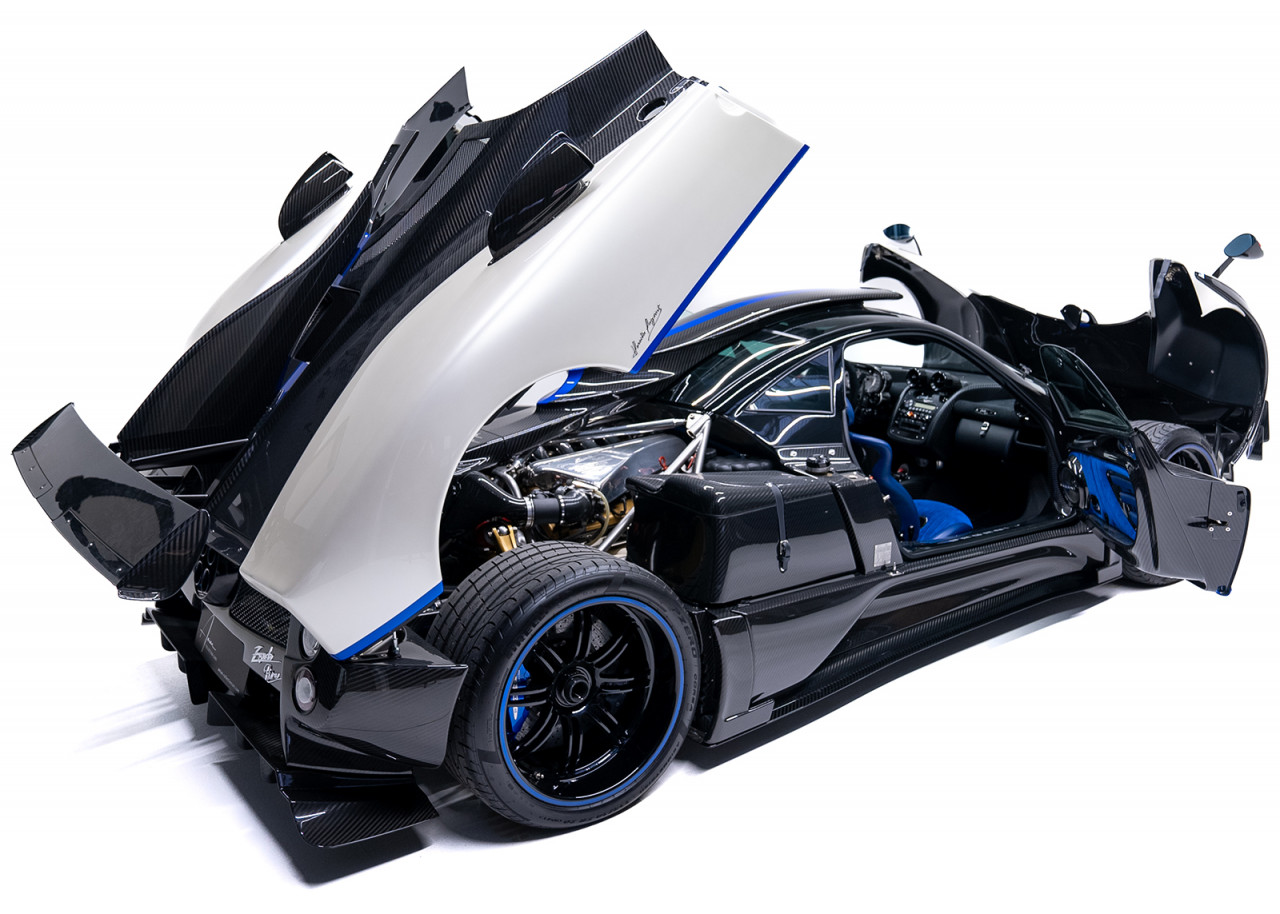 Ексклузивният Pagani Zonda Riviera е на пазара