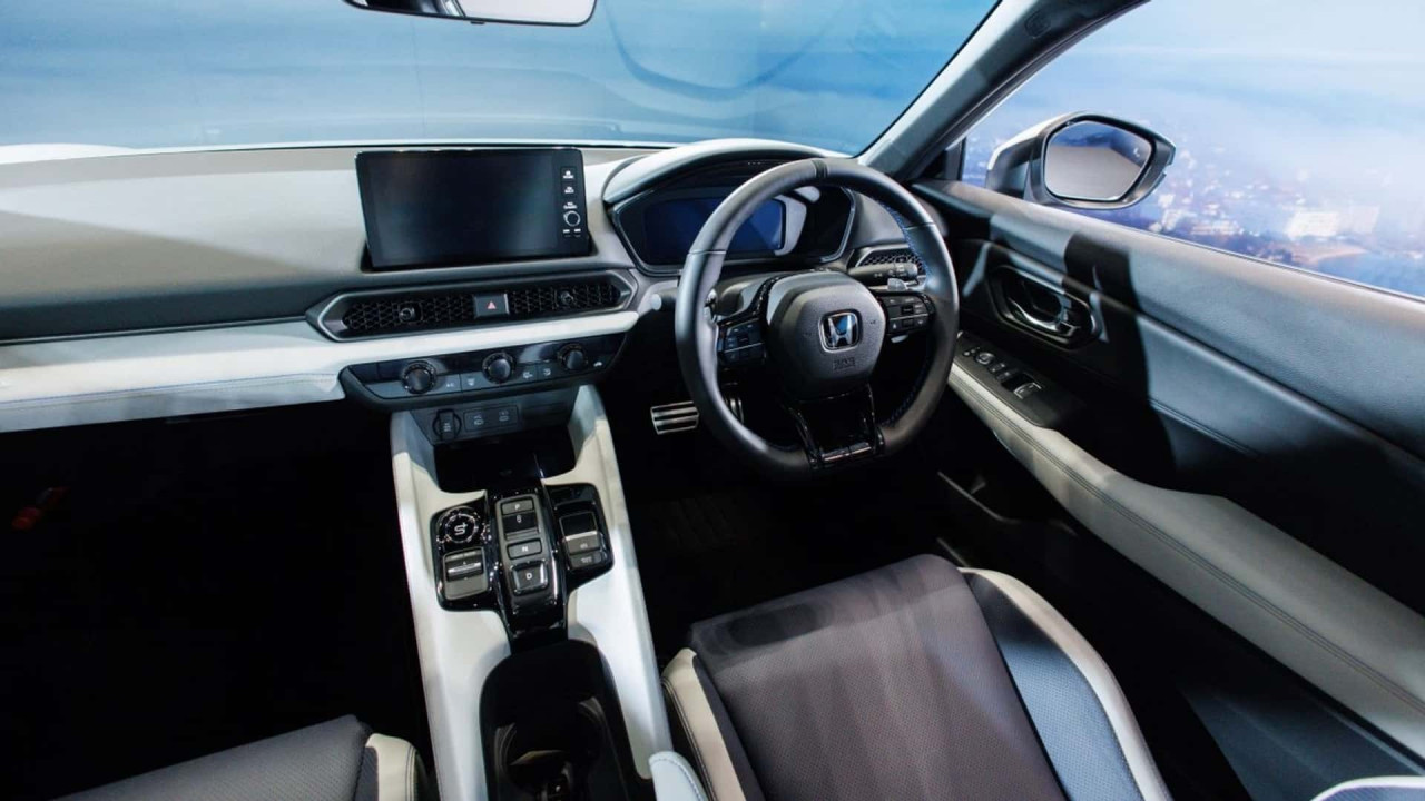 Интериорът на Honda Prelude 2026 изглежда познат