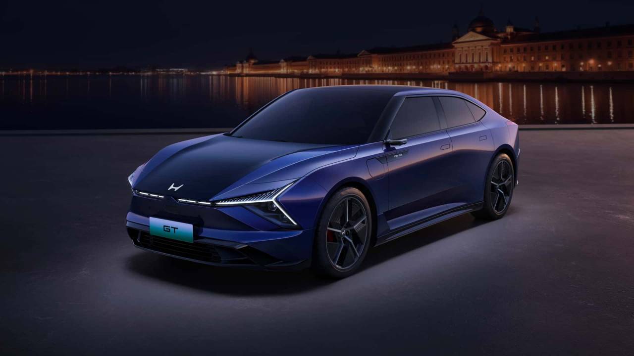 Новата Honda GT е истински кошмар с екрани Новата Honda GT е истински кошмар с екрани