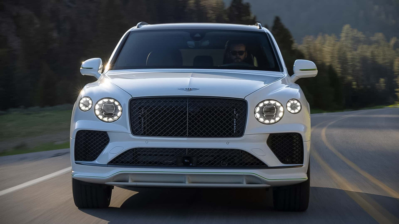 Новият Bentley Bentayga Speed V-8 превъзхожда W-12 Новият Bentley Bentayga Speed V-8 превъзхожда W-12