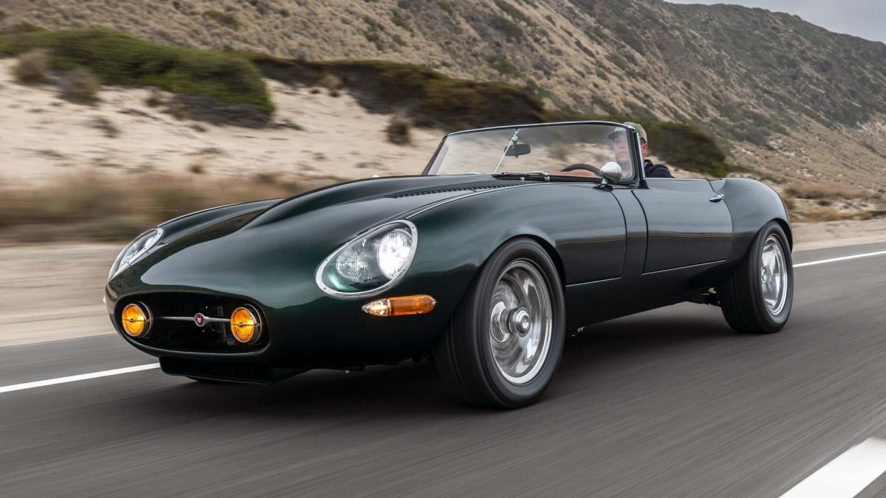 Този Jaguar E-Type Restomod крие V-12 тайна Този Jaguar E-Type Restomod крие V-12 тайна