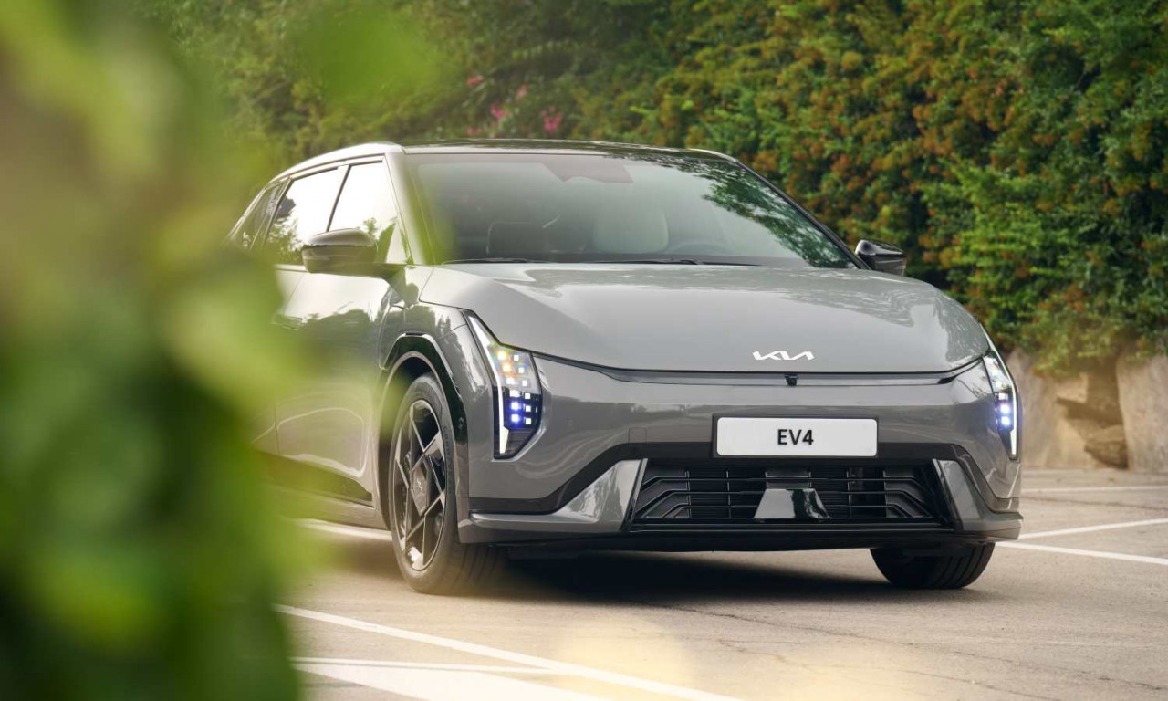 Новата Kia EV4: революционен модел в света на електрическите автомобили Новата Kia EV4: революционен модел в света на електрическите автомобили