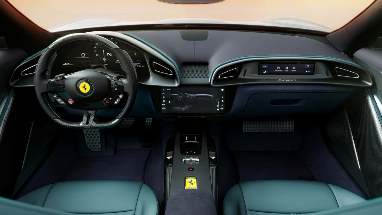 Ferrari признава грешка с премахването на реални бутони