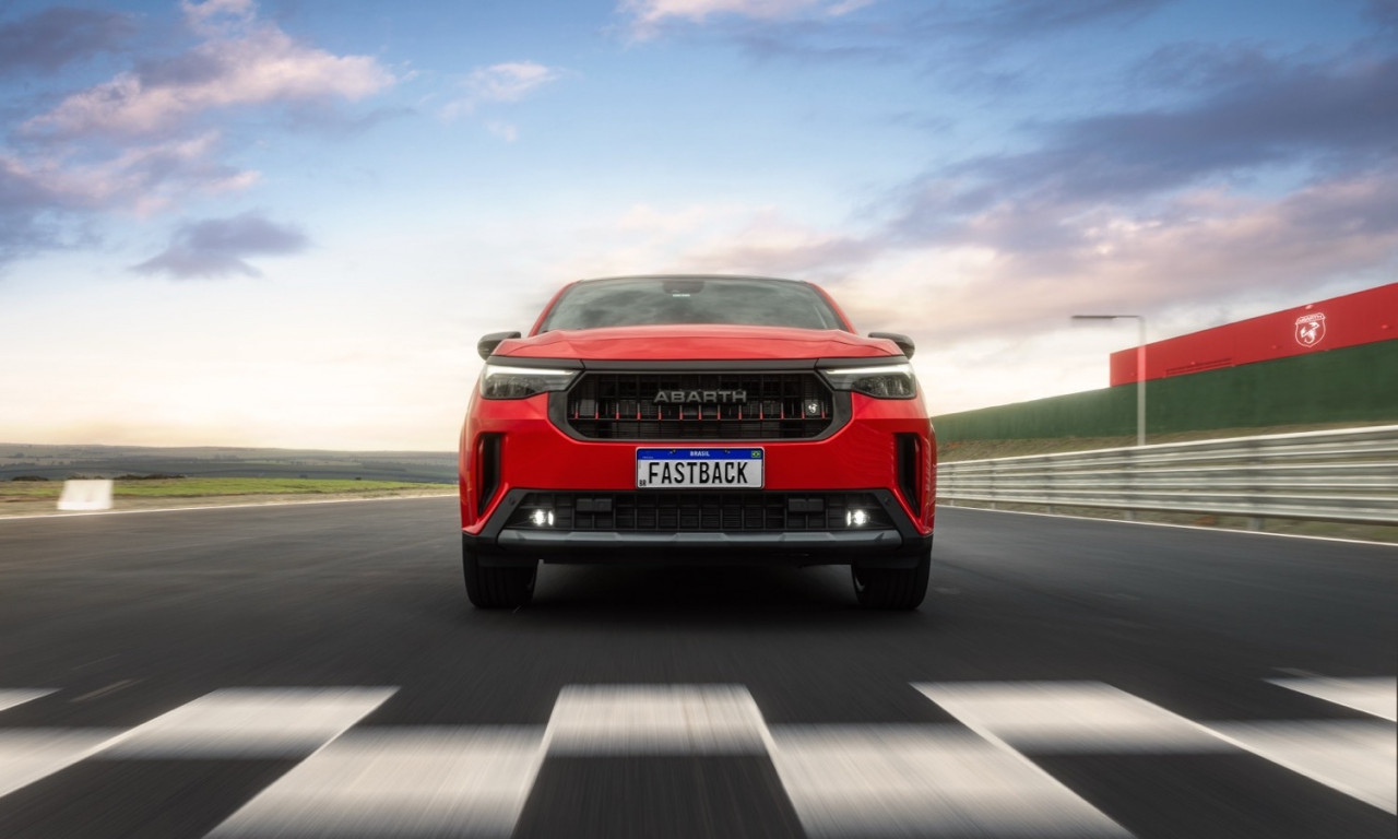 Какво да очакваме от фейслифта на Fiat Fastback 2026