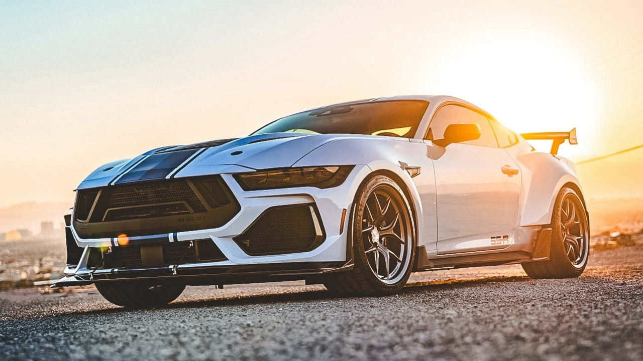 Shelby Super Snake-R добавя над 850 к.с. към Mustang Dark Horse