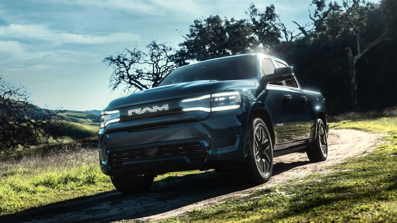 Ram прекратява разработката на изцяло електрическия пикап 1500 REV