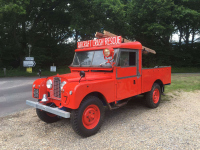 Пускат за продажба уникален Land Rover от 1955 г.