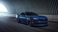 Mustang показа „тъмната“ си страна с 500 конски сили