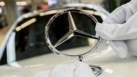 93 000 германски служители на Mercedes-Benz получават €7300 бонус